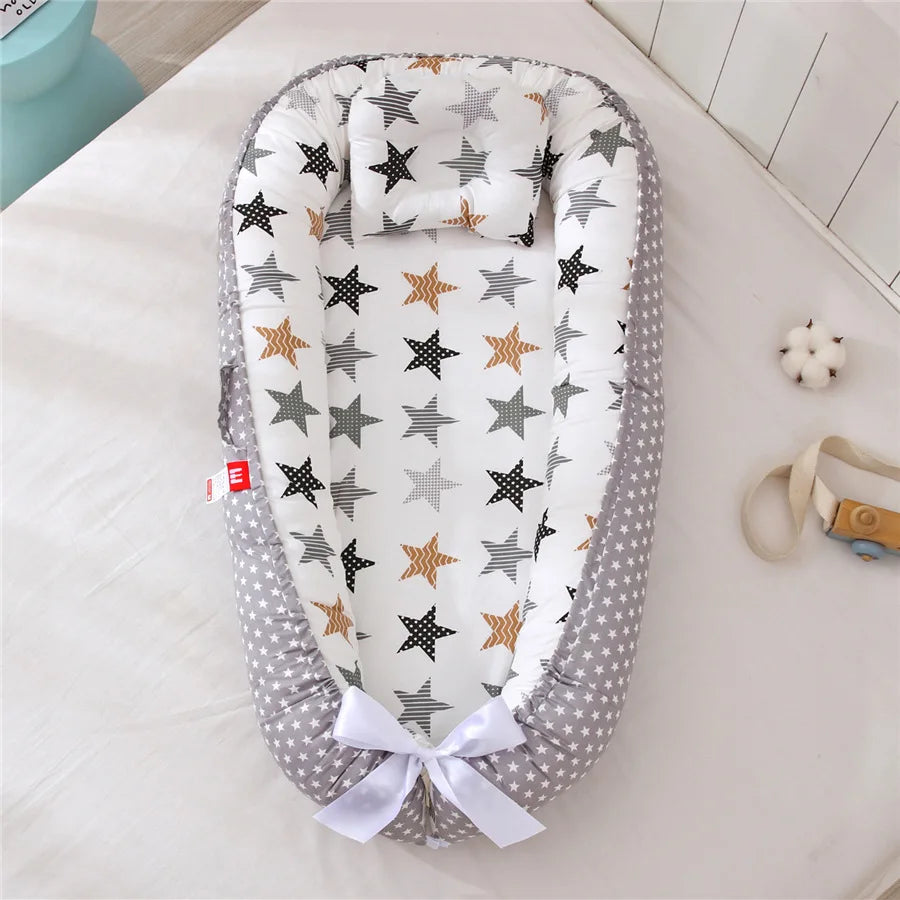 Breathable and detachable cotton portable crib, baby nest, baby pillow, travel crib
