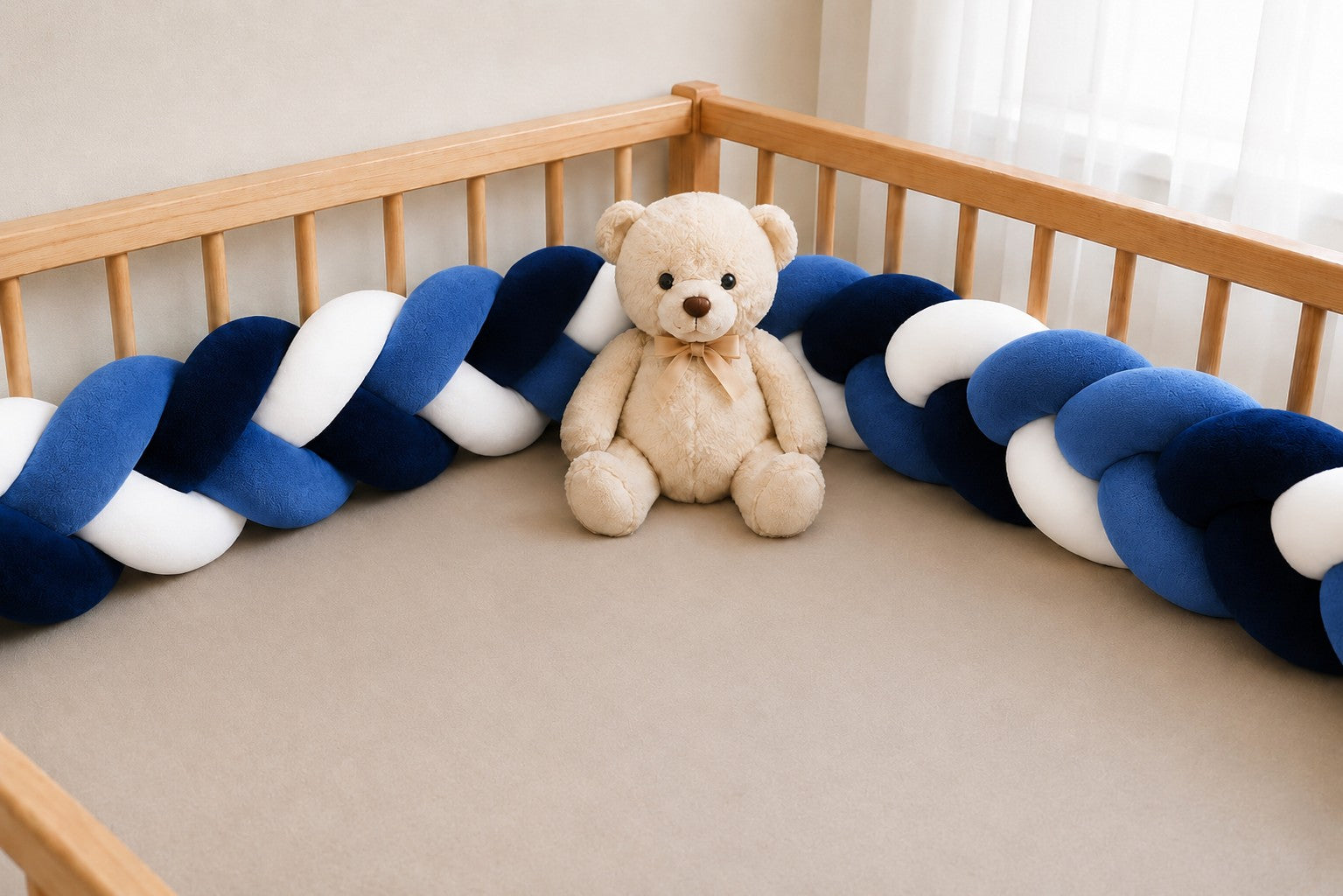 Tour de lit bébé tressé fait main en coton