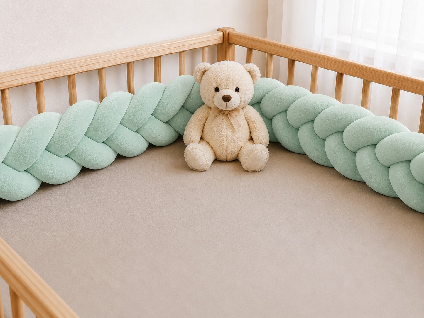Tour de lit en tresse vert d’eau pour lit bébé
