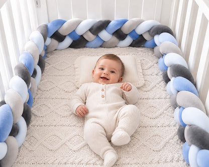Tresse de lit bébé 4 brins installée dans un berceau